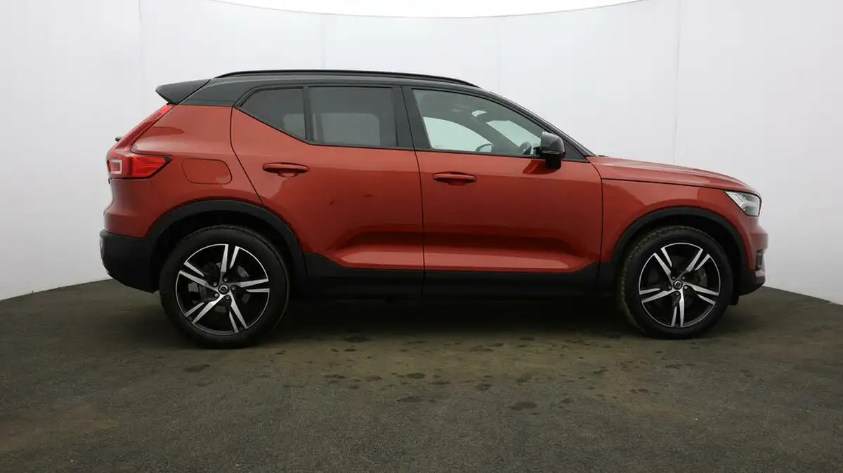 2021-volvo-xc40-15-t5-r-design-262bhp-big-47
