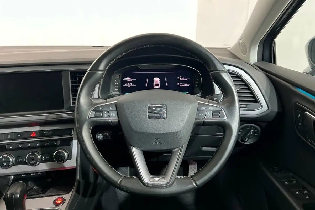 2019-seat-leon-20tdi-xcellence-lux-hatchback-dsg-big-14