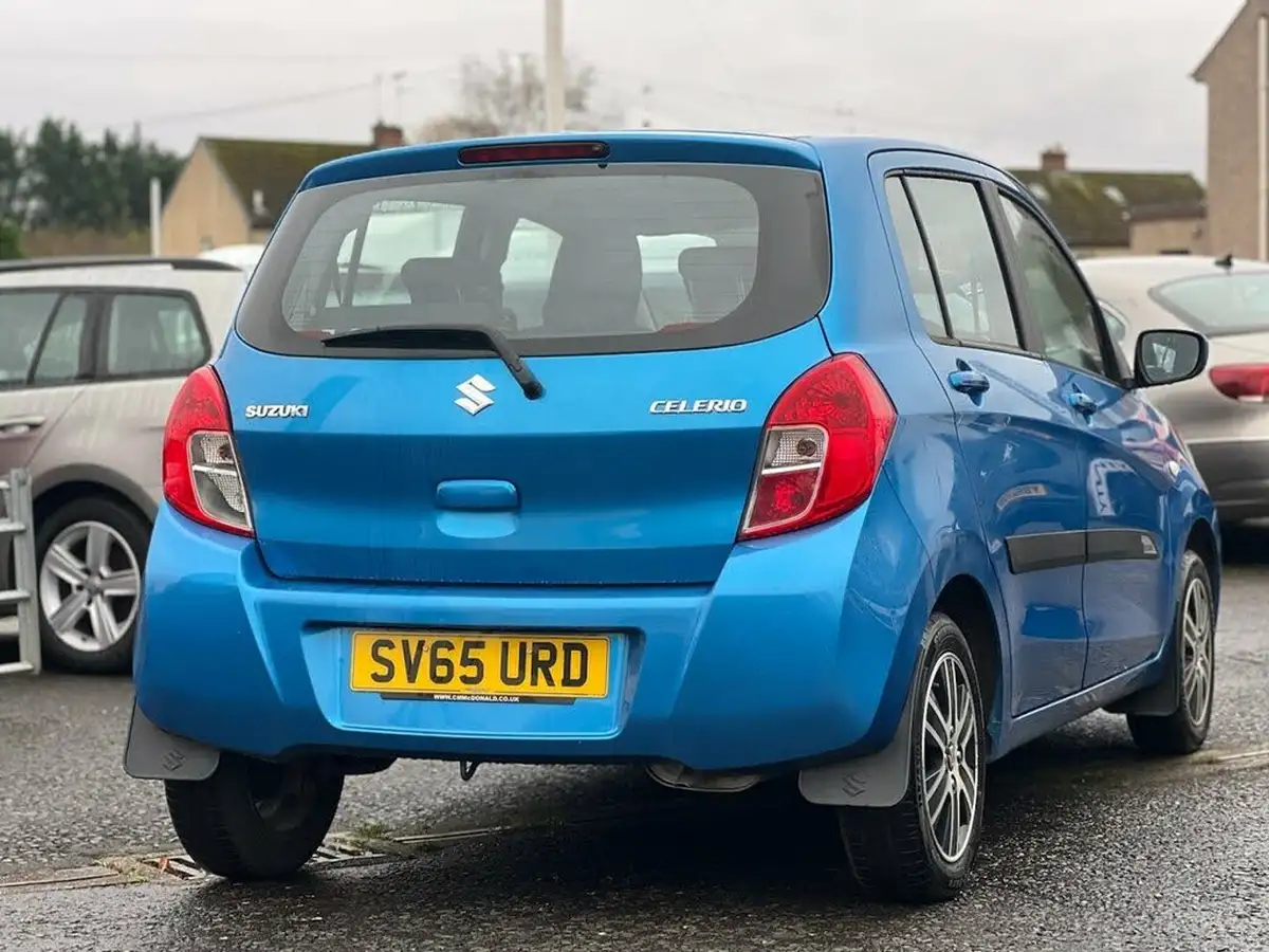 2015-suzuki-celerio-10-sz4-ags-big-4