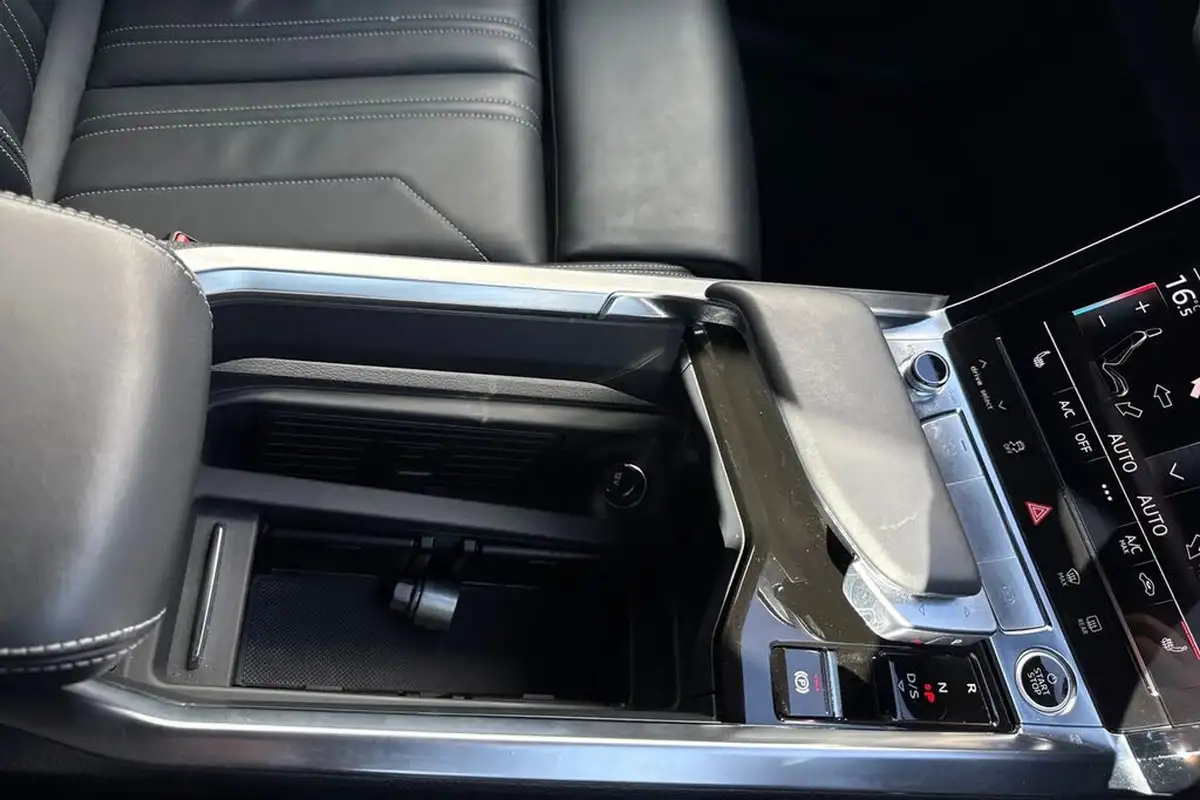 2024-audi-q8-e-tron-50e-black-edition-suv-big-19