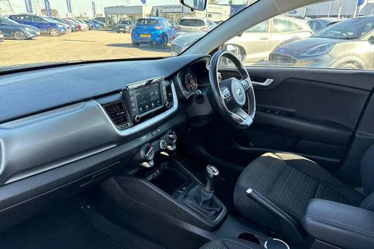 2019-kia-stonic-10-t-gdi-2-big-17