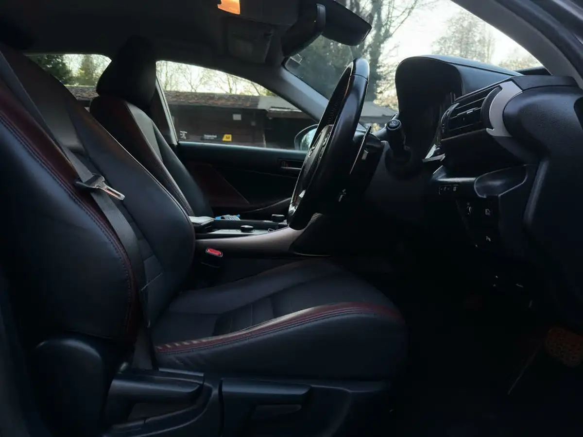 2018-lexus-is-300h-25-sport-lexus-navigation-big-14