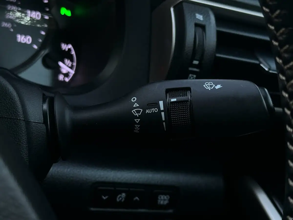 2018-lexus-is-300h-25-sport-lexus-navigation-big-42