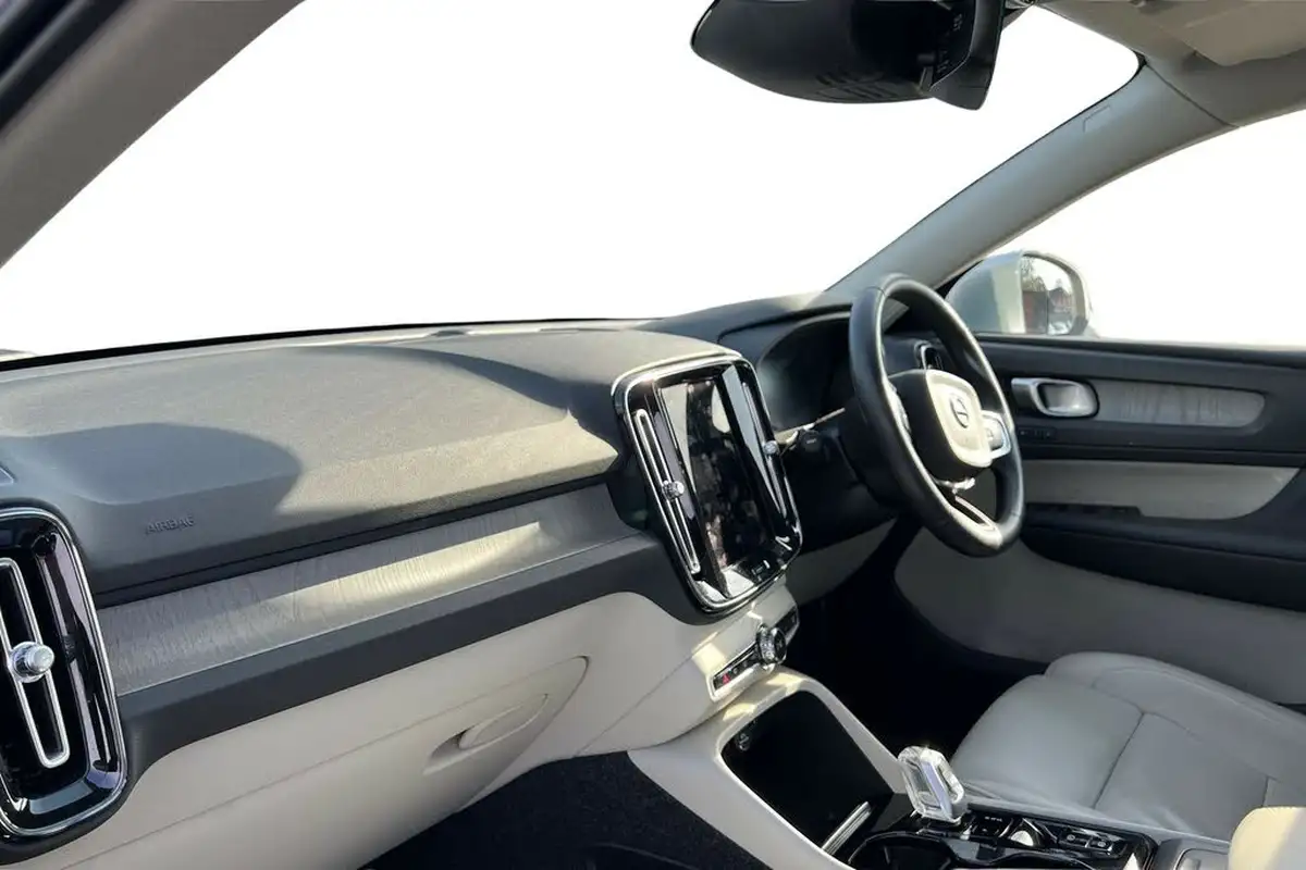 2021-volvo-xc40-20-b4-inscription-pro-194bhp-awd-auto-big-1