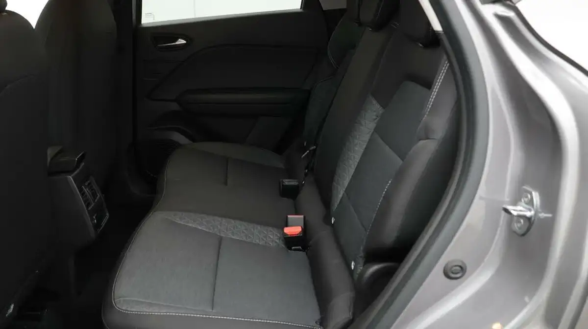 2022-renault-captur-10-tce-iconic-edition-big-16
