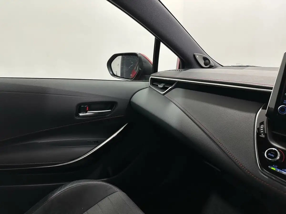 2019-toyota-corolla-20-vvt-i-excel-trk-hatchback-big-25