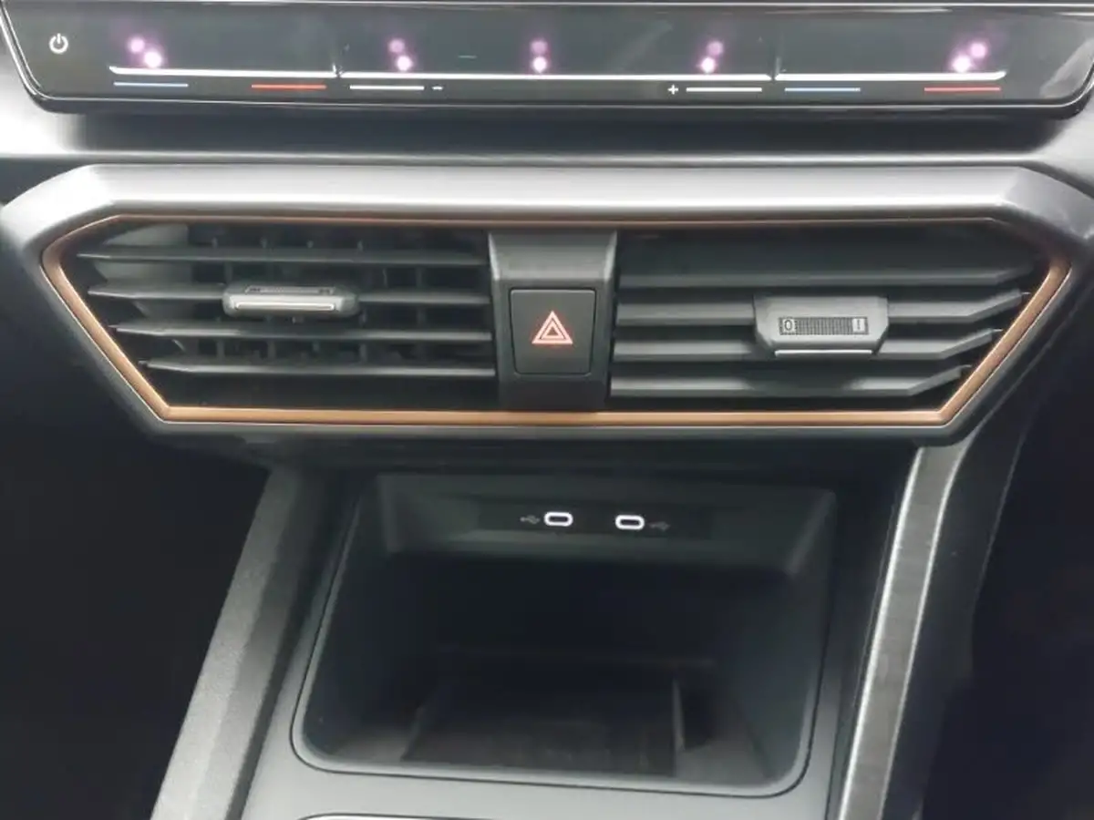 2021-cupra-formentor-14-e-hybrid-v2-big-14