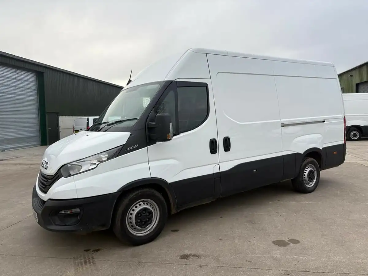 2023-iveco-daily-s-class-23td-35s14v-business-3520mm-h2-136pseu6dt-big-2