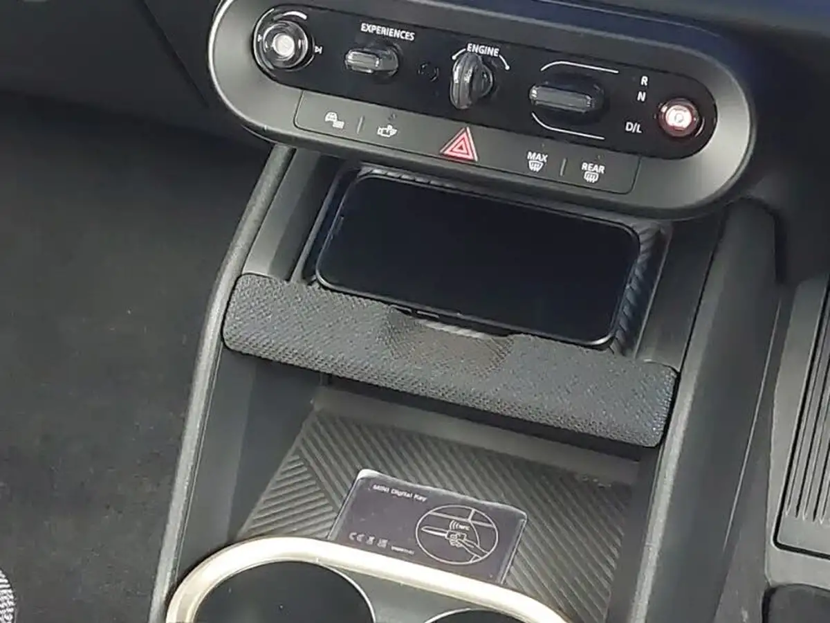 2024-mini-countryman-15-cooper-c-classic-big-9