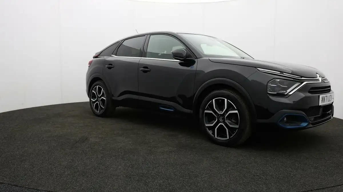 2021-citroen-c4-e-shine-big-45