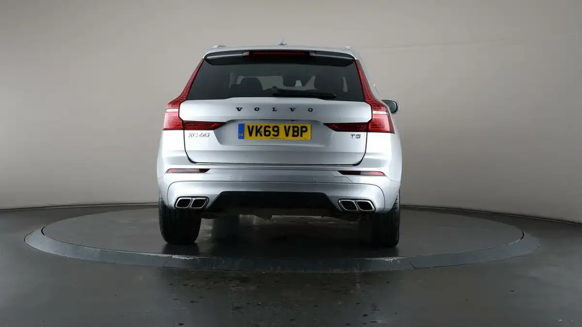 2019-volvo-xc60-20-t5-momentum-pro-big-68
