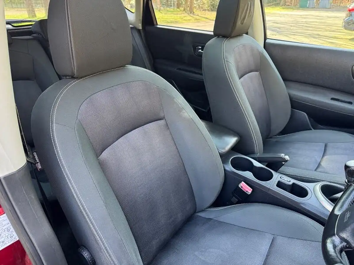 2012-nissan-qashqai-15td-n-tec-big-17