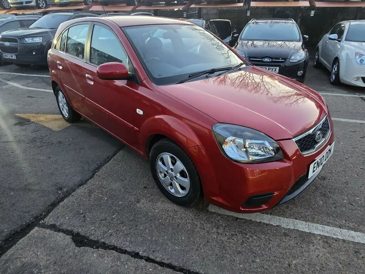 2010-kia-rio-14-strike-auto-big-12