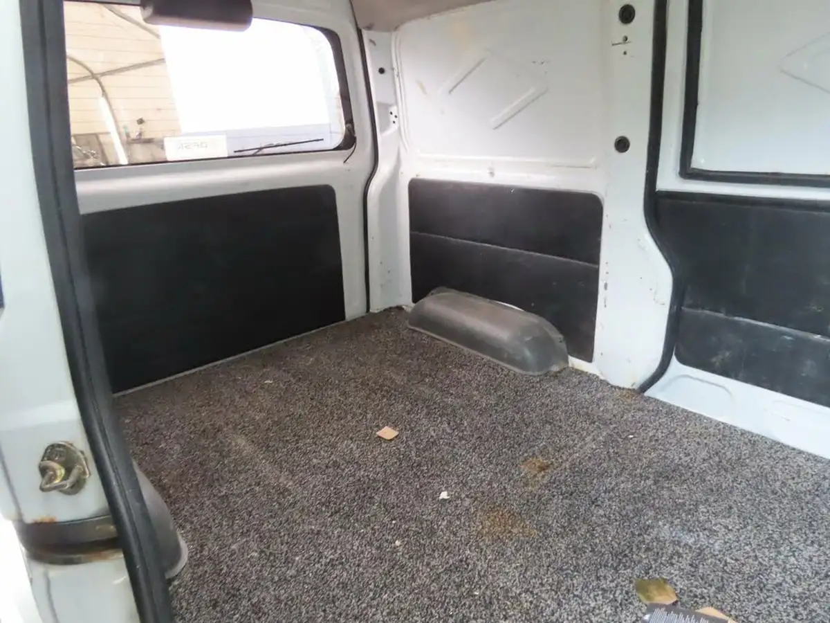 2015-dfsk-loadhopper-13-window-van-big-7