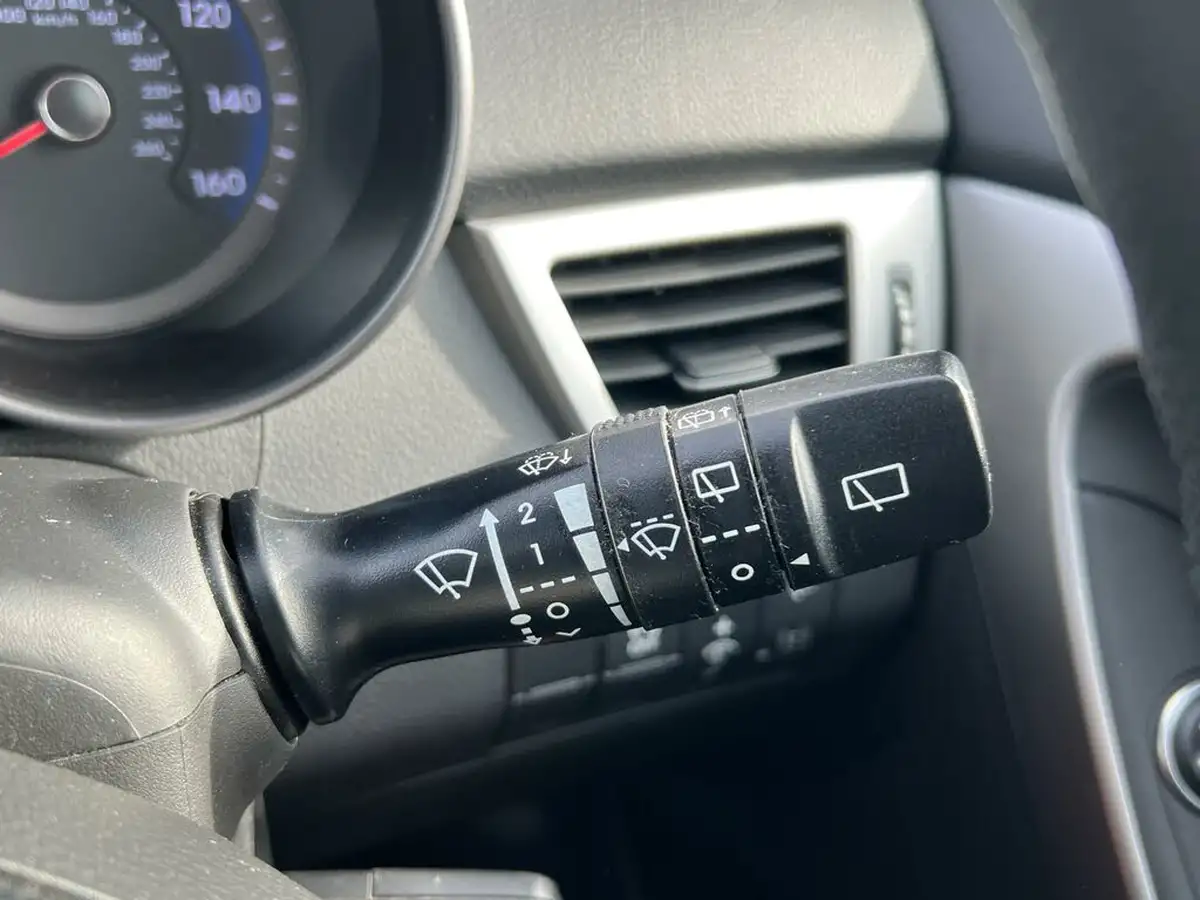 2015-hyundai-i30-14-s-blue-drive-big-18