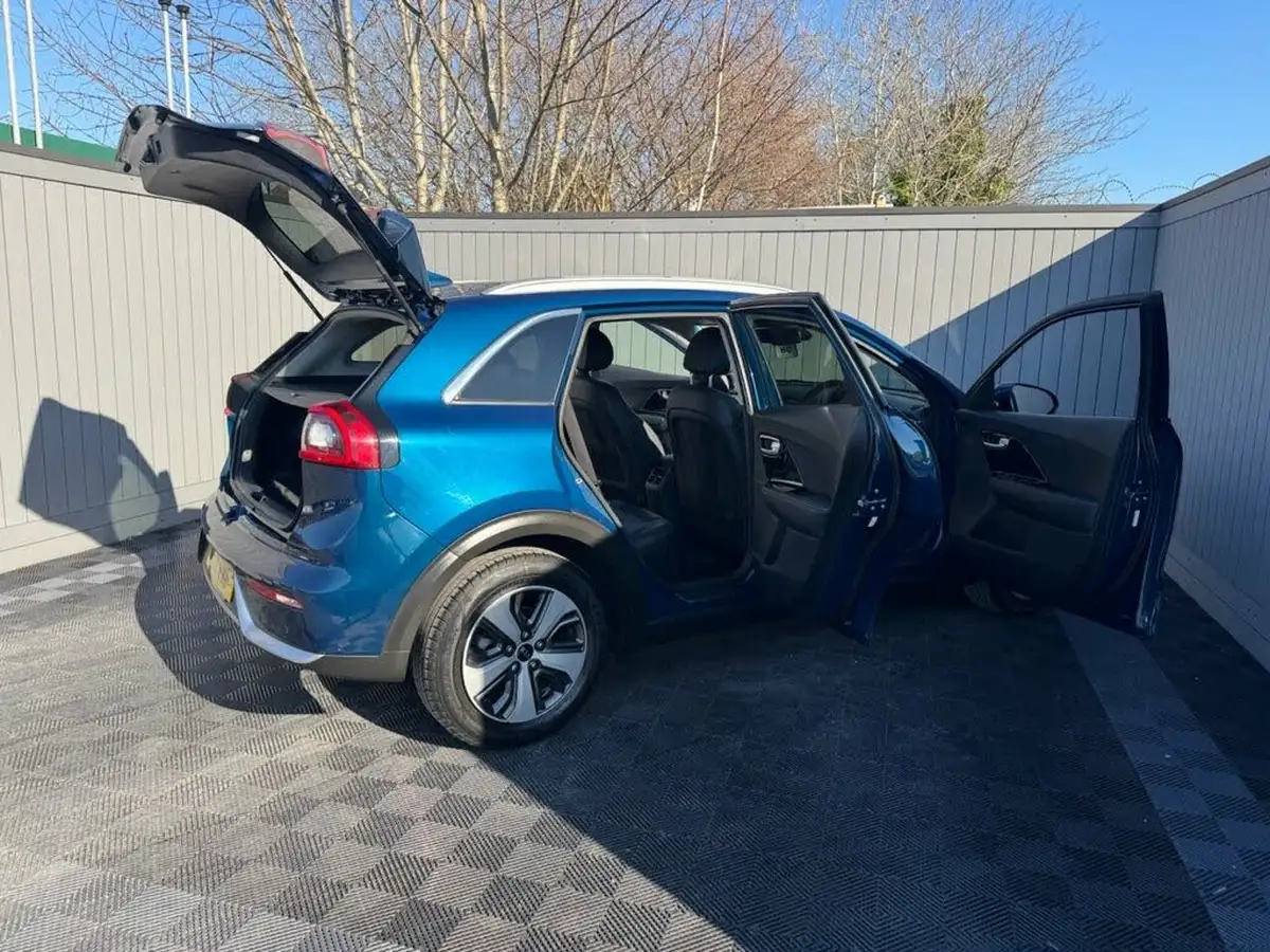 2017-kia-niro-16-gdi-2-156kwh-lithium-ion-big-30