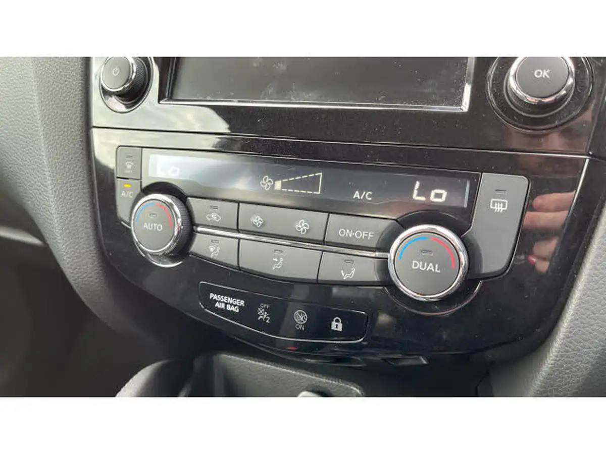 2020-nissan-qashqai-13-dig-t-acenta-premium-140ps-big-7