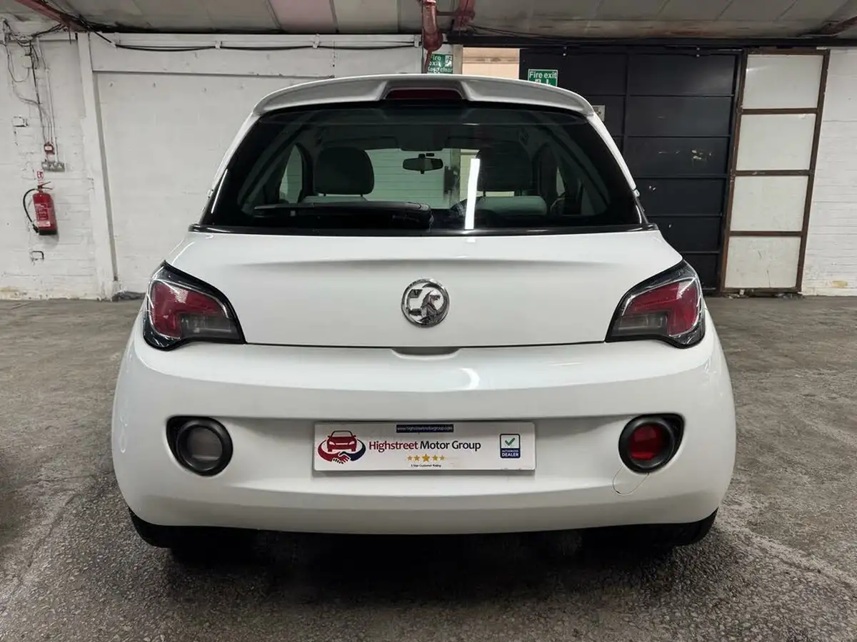 2014-vauxhall-adam-14-white-edition-big-13