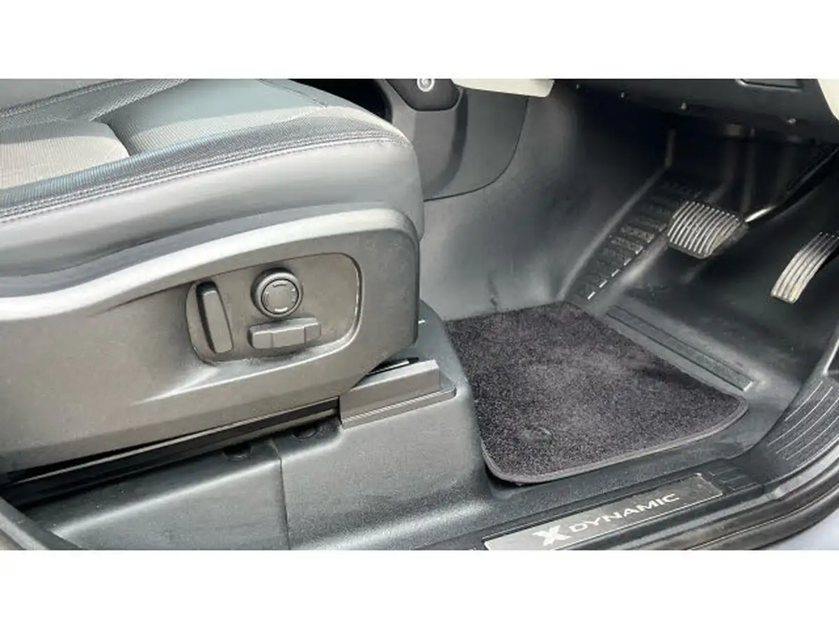 2022-land-rover-110-defender-30-d250-x-dynamic-se-big-37