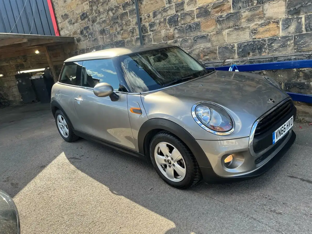 2016-mini-cooper-15td-one-d-3d-big-0