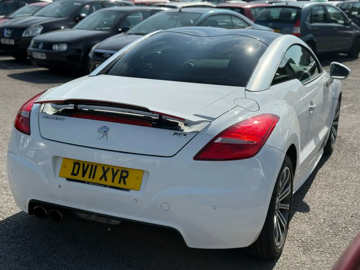 2011-peugeot-rcz-16-sport-156-big-6