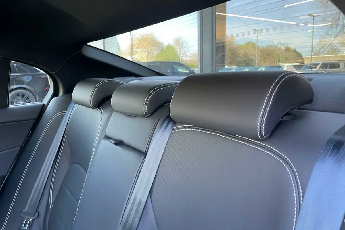 2023-jaguar-xe-20-p250-r-dynamic-hse-black-big-49