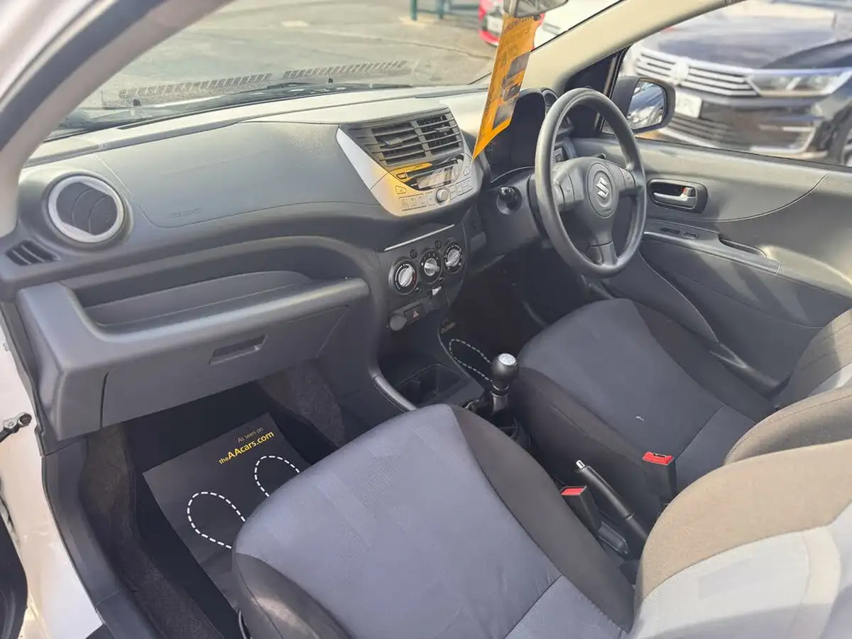 2014-suzuki-alto-10-sz-big-15