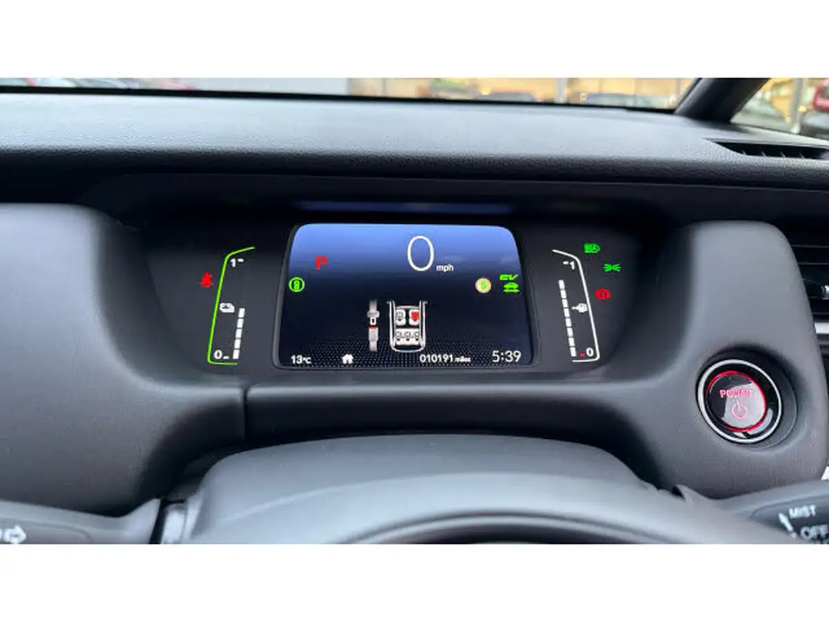 2023-honda-jazz-15-i-mmd-advance-big-40