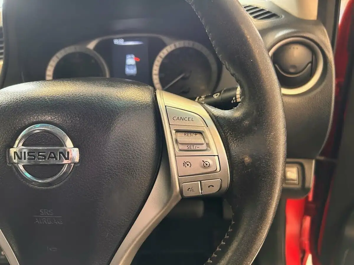 2017-nissan-navara-23dci-tekna-auto-big-21
