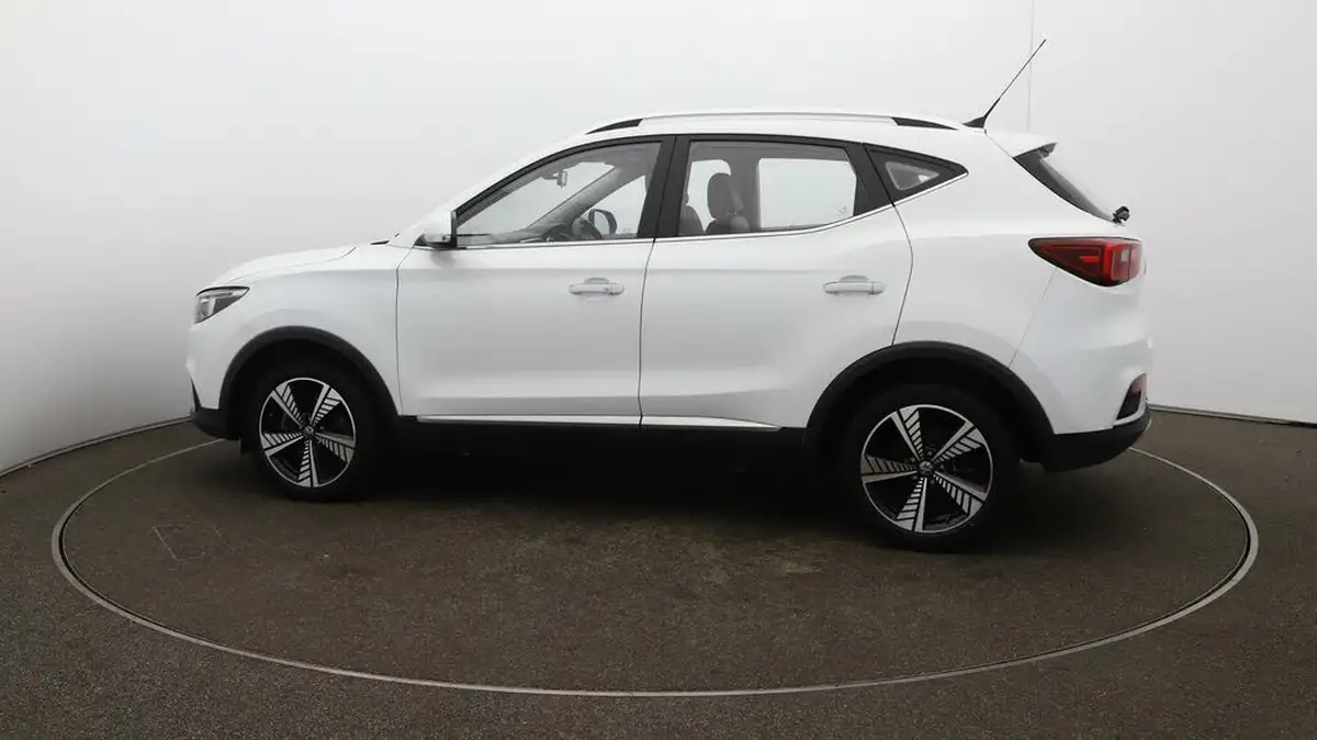 2021-mg-zs-suv-e-exclusive-ev-big-51