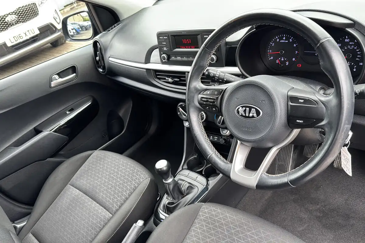 2019-kia-picanto-125-2-big-8