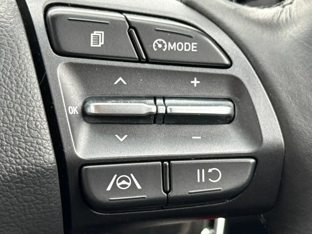 2023-hyundai-kona-16-gdi-se-connect-big-16