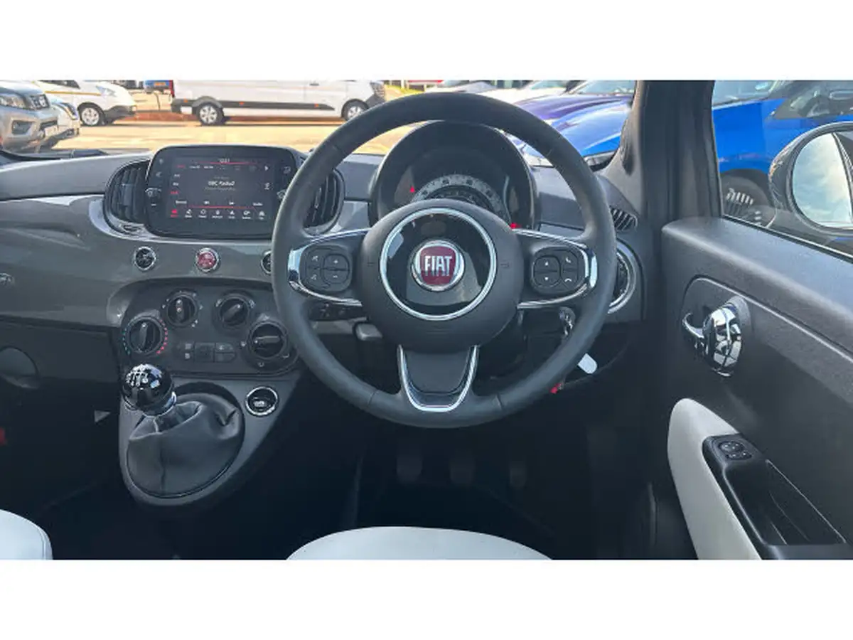 2021-fiat-500-10-dolcevita-big-10