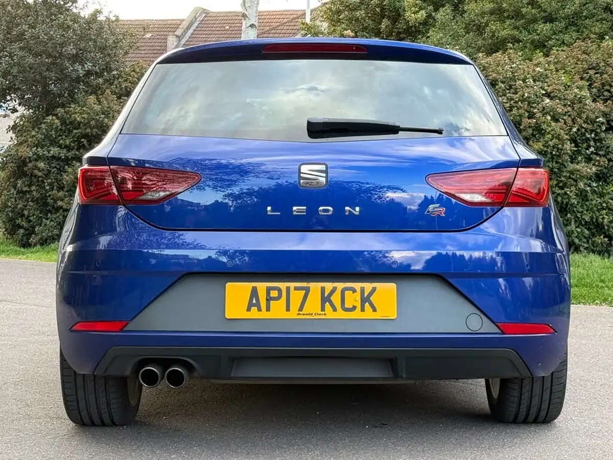 2017-seat-leon-14-ecotsi-fr-technology-hatchback-5d-dsg-big-10