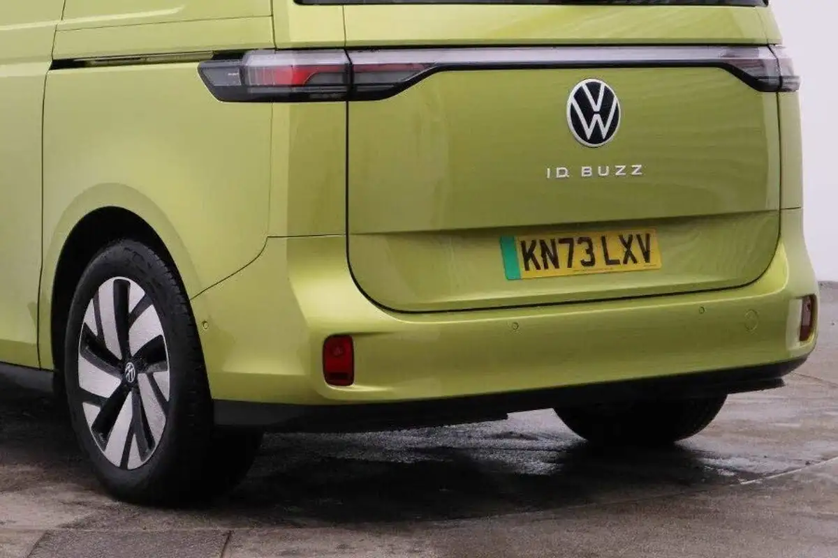 2024-volkswagen-id-buzz-cargo-e-commerce-plus-204ps-77kwh-big-9