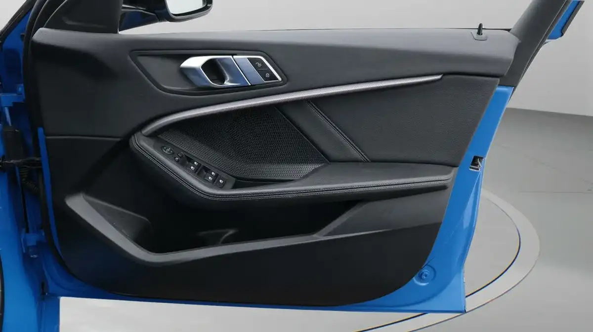 2021-bmw-1-series-20td-118d-m-sport-lcp-auto-big-15