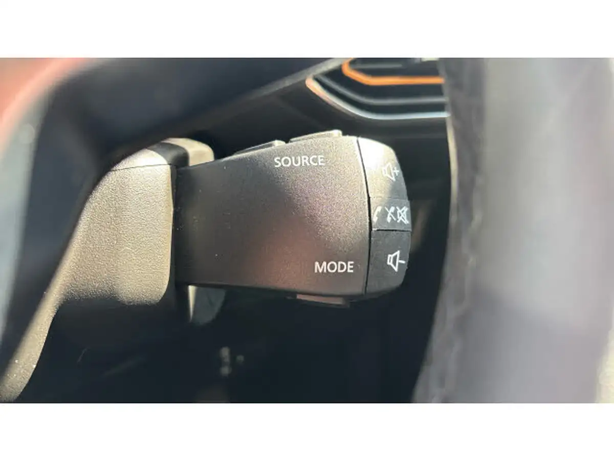 2022-dacia-sandero-stepway-10-tce-comfort-100bhp-bi-fuel-big-24