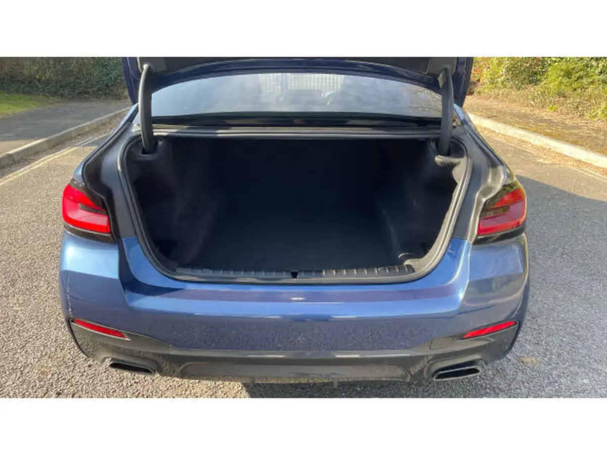 2022-bmw-5-series-30td-530d-xdrive-m-sport-mht-saloon-4d-big-3