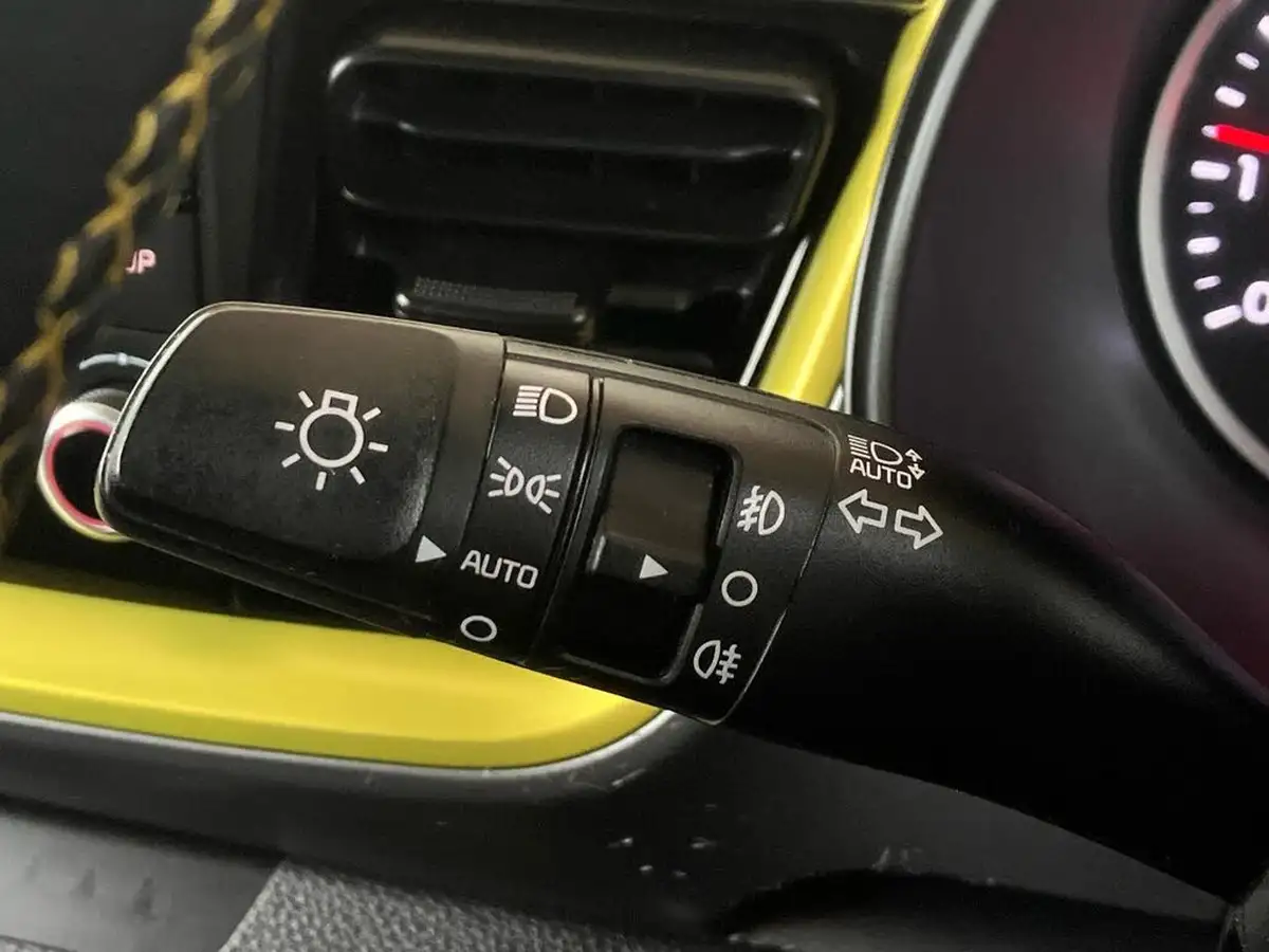 2018-kia-stonic-10-t-gdi-first-edition-big-50