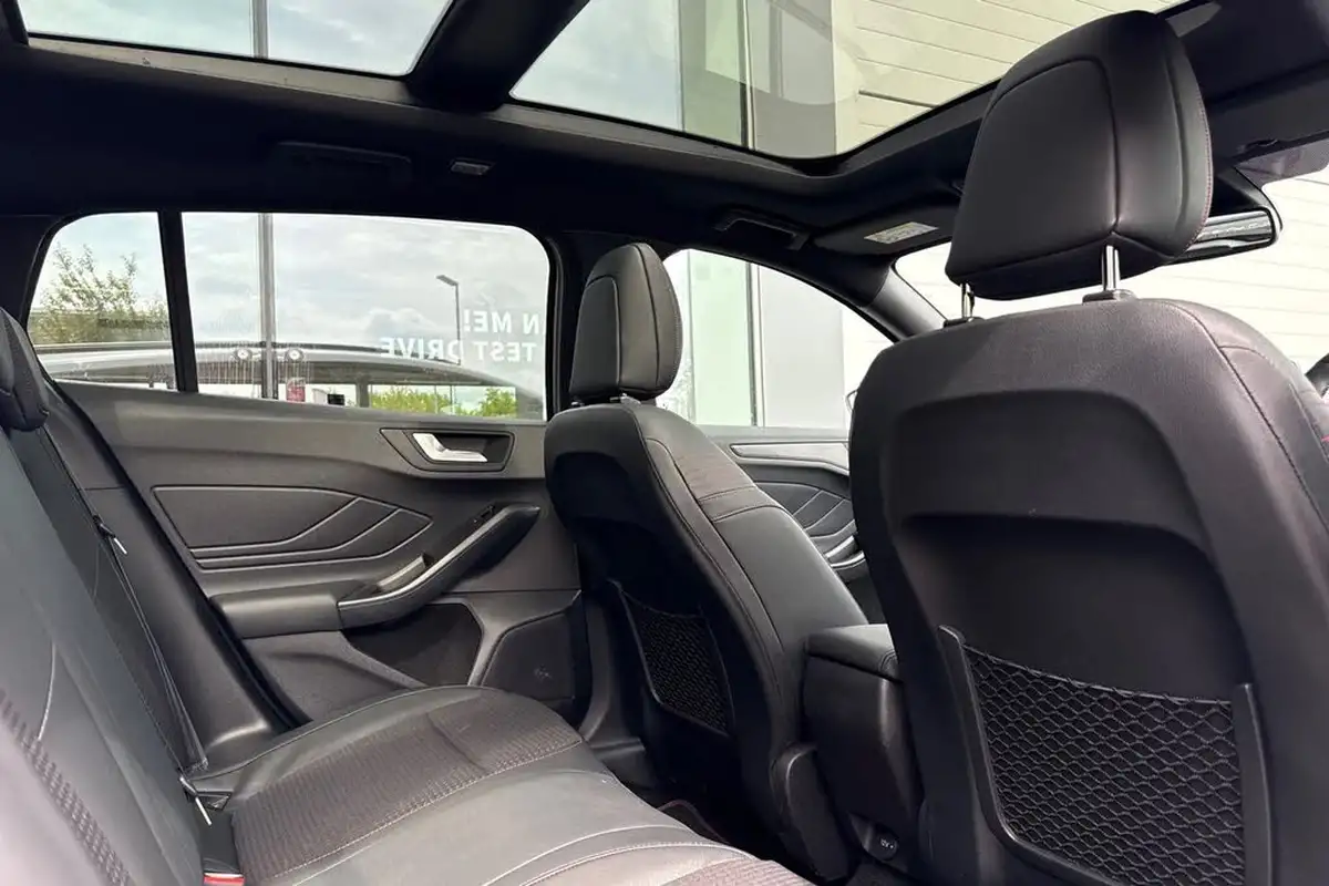 2019-ford-focus-20-st-line-x-estate-auto-big-52
