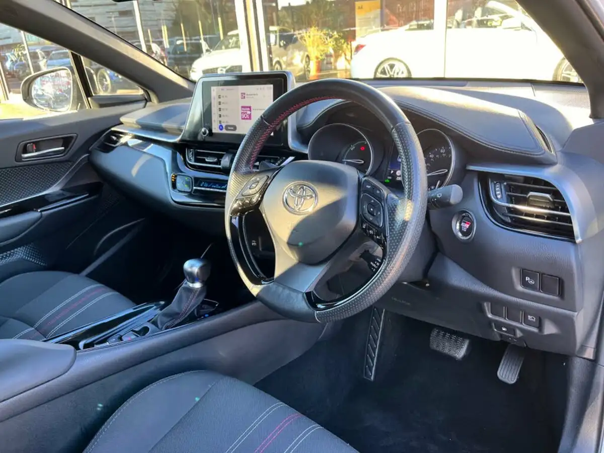 2022-toyota-c-hr-20-vvt-i-gr-sport-big-16