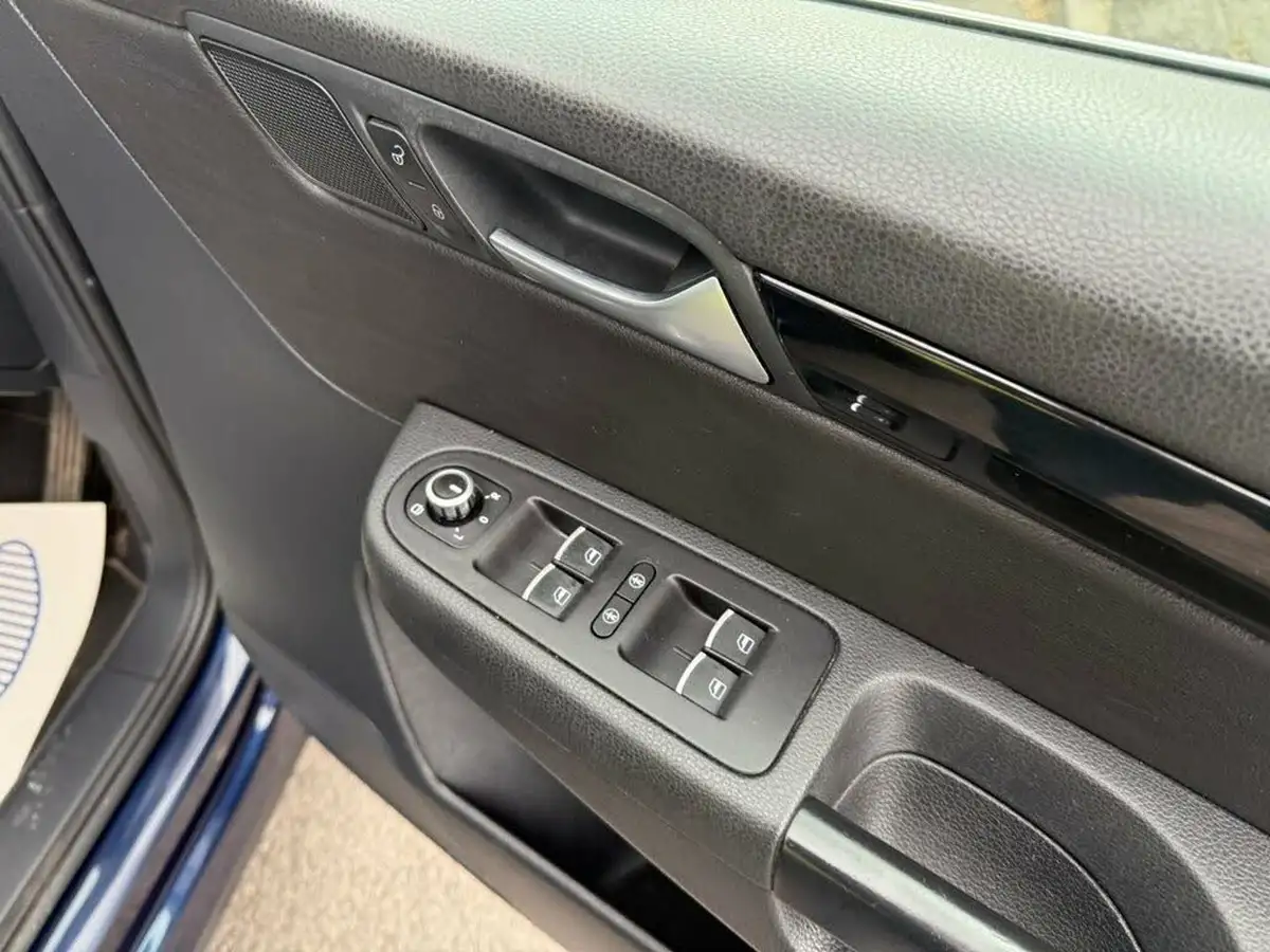 2015-seat-alhambra-20tdi-se-lux-177ps-dsg-big-23