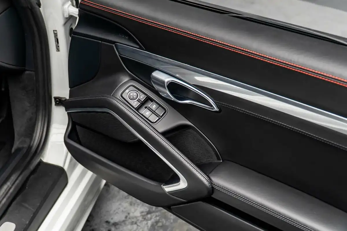 2020-porsche-boxster-718-20-boxster-pdk-big-32