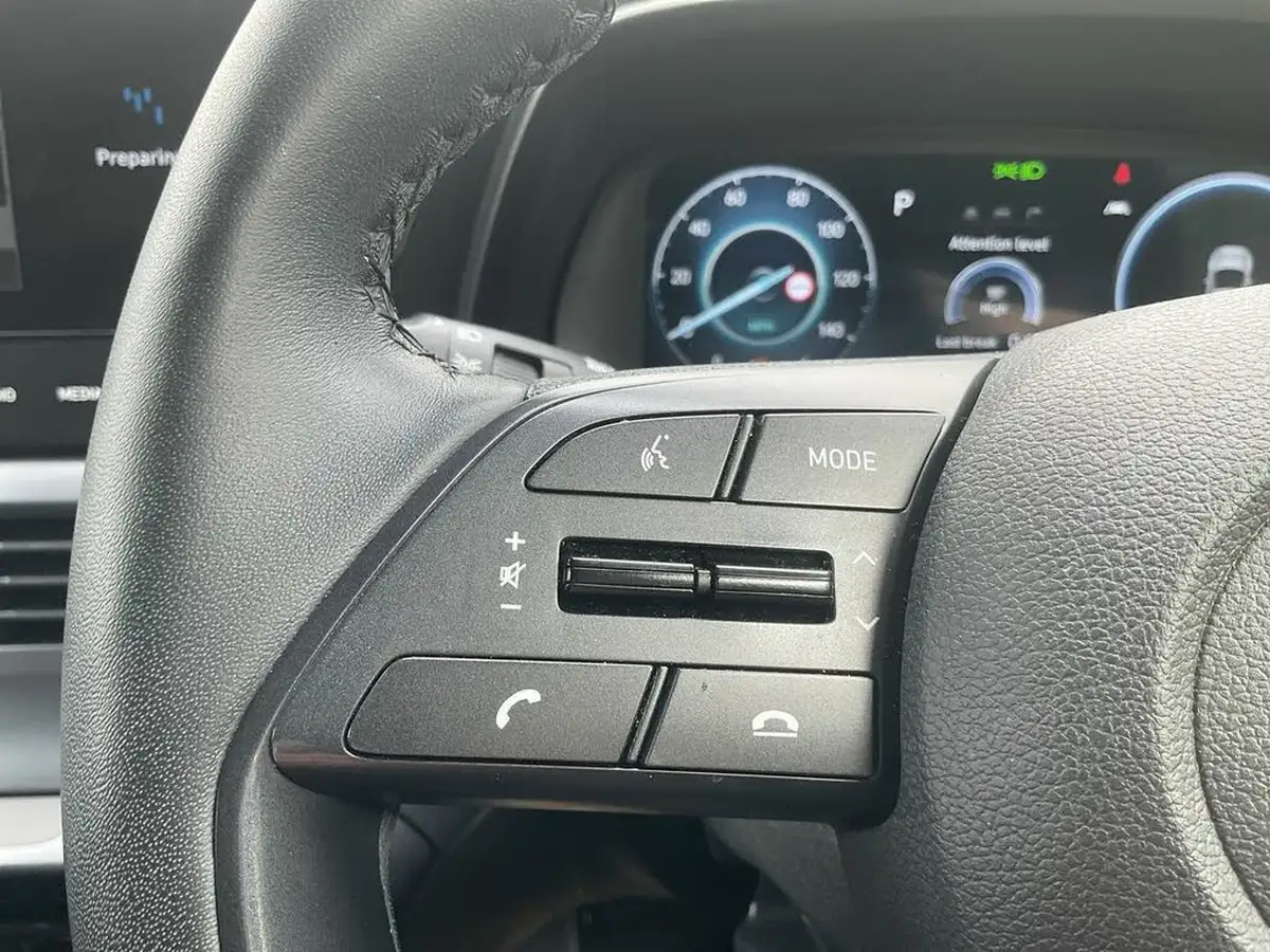 2023-hyundai-bayon-10-t-gdi-premium-100ps-dct-big-16