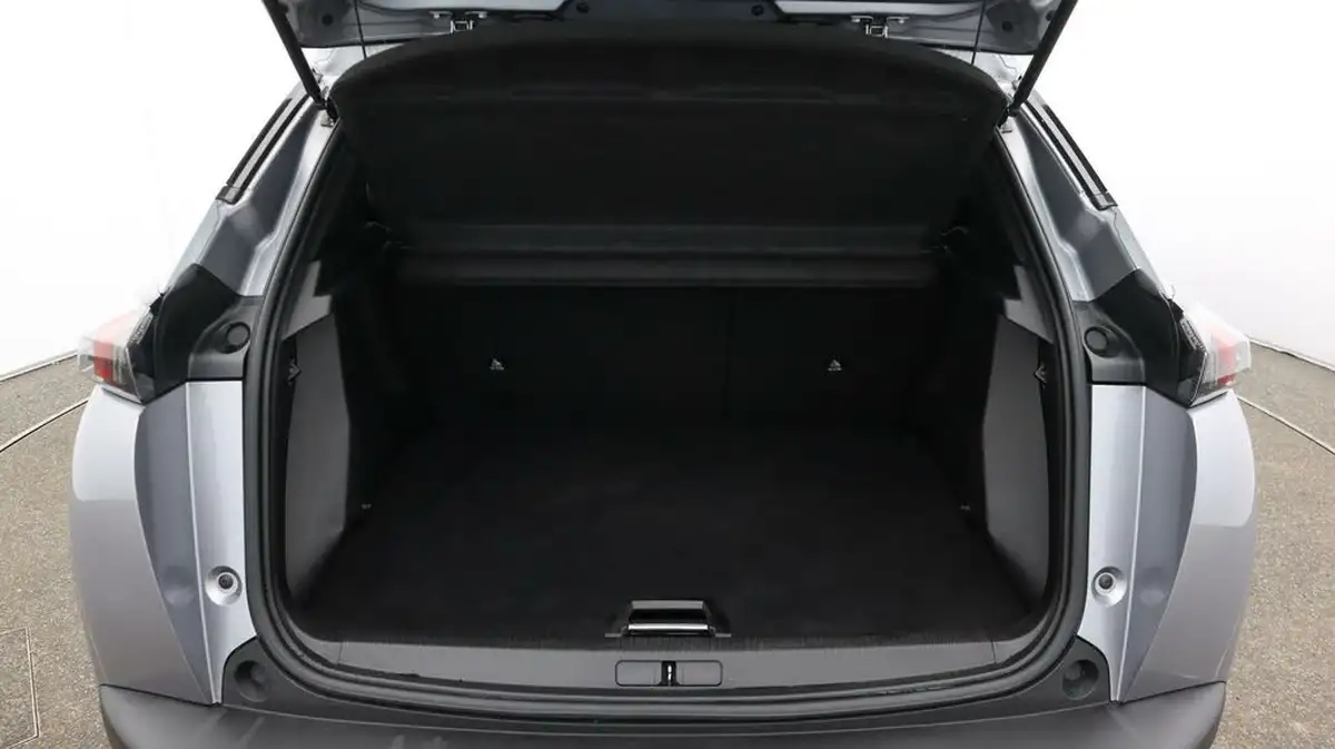 2023-peugeot-2008-suv-12-puretech-allure-premium-130bhp-big-17