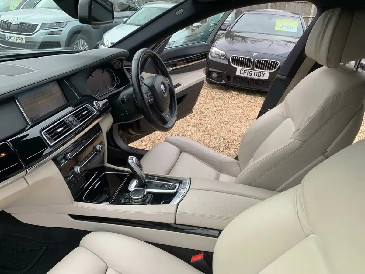 2015-bmw-7-series-30td-730d-m-sport-exclusive-big-36