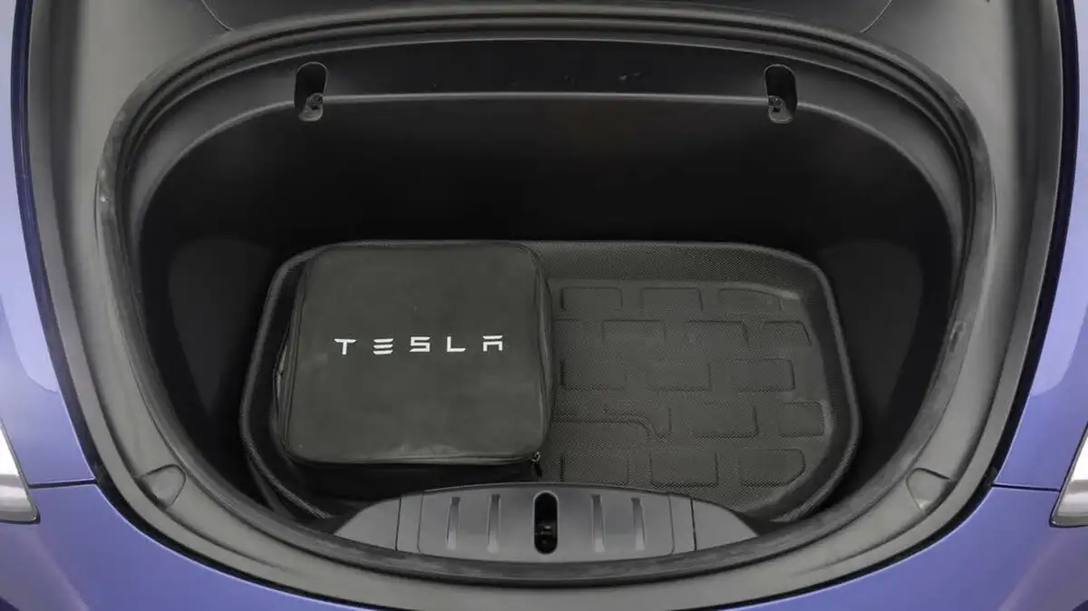 2020-tesla-model-3-e-standard-plus-big-18