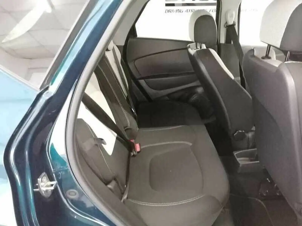 2019-renault-captur-09-tce-iconic-big-11