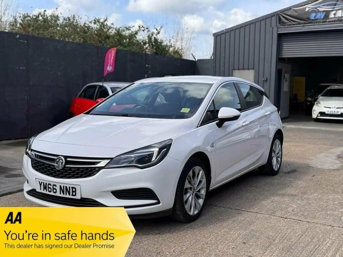 2016-vauxhall-astra-10i-turbo-energy-big-3