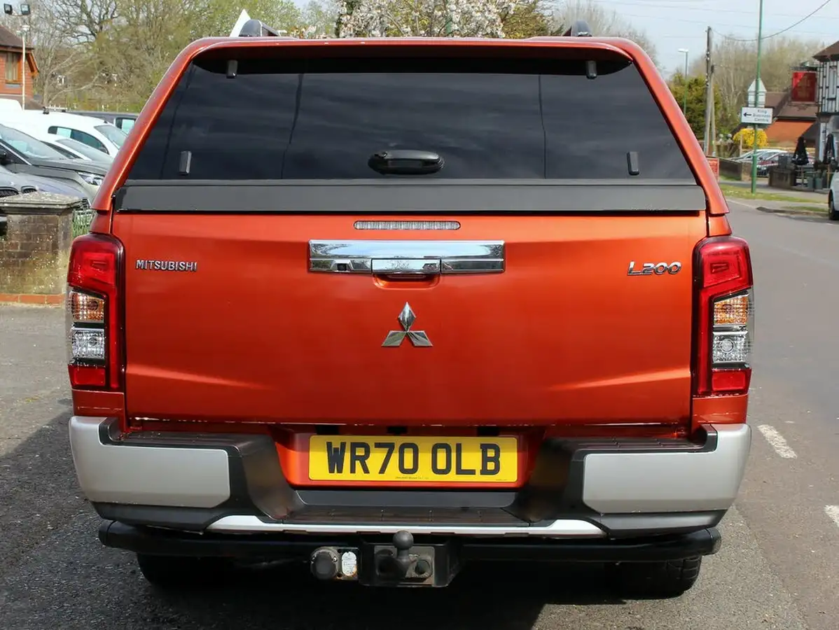 2020-mitsubishi-l200-22di-d-warrior-big-4